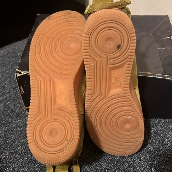 NIKE SF AF1 MID (GS) 7Y Desert Moss - Picture 11 of 12